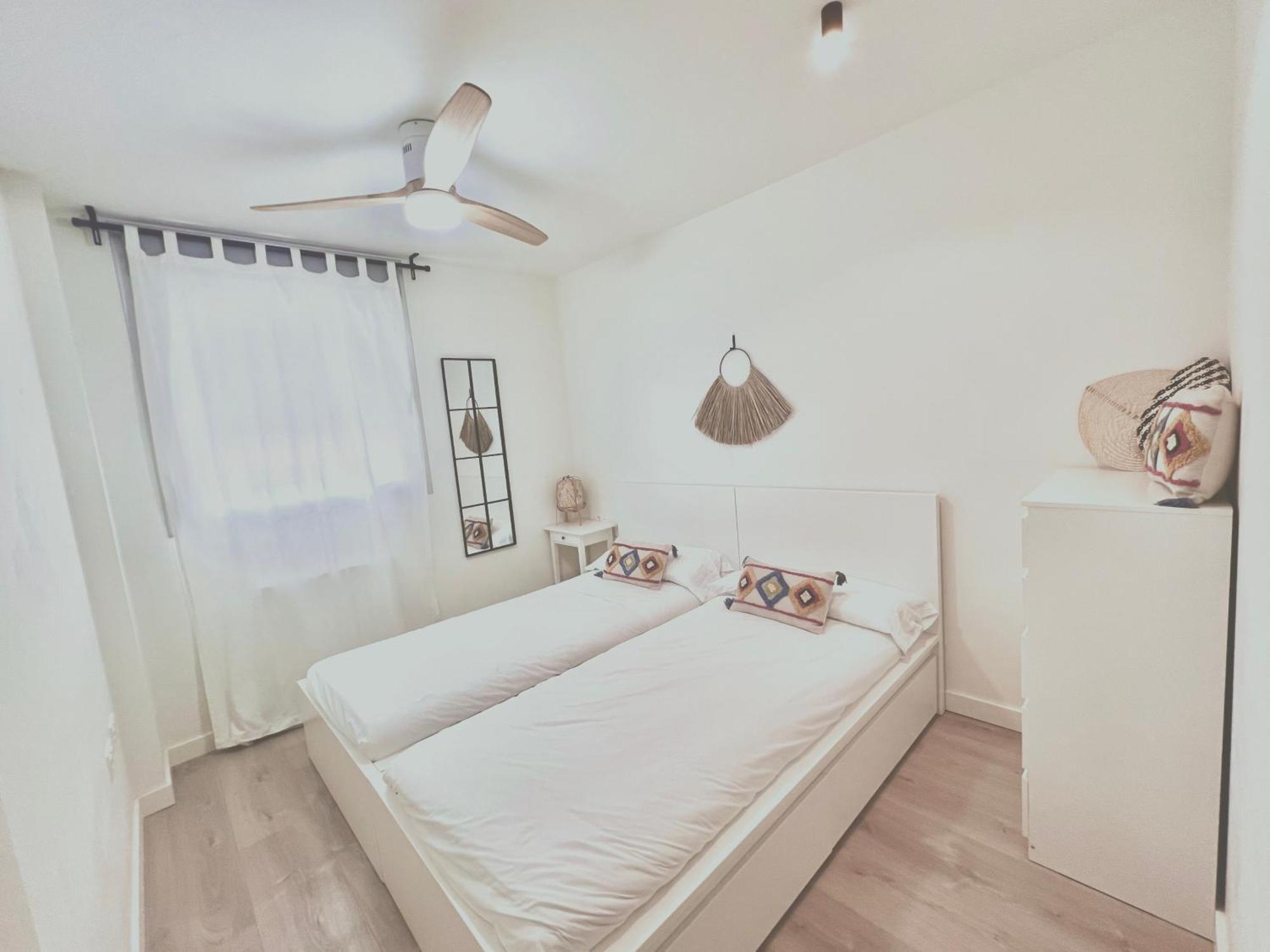 Precioso Piso Monzon Terraza, Parking,Piscina,Zona De Juegos Ngoại thất bức ảnh